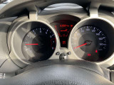 バイクの計器をイメージさせるファインビジョンメーター、航続可能距離・瞬間燃費・平均燃費なども表示できます。