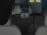 ドライブレコーダー装着車です。高性能カメラを内蔵。音声もしっかり記録いたします。