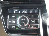 オートエアコンで車内はいつも快適 設定温度で風向きや風量を調節してくれます