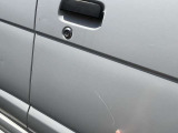 運転席側ドア2枚に傷プラスタッチアップ跡あります。