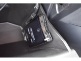 ETC車載器は助手席前のグローブボックス内に設定してあります