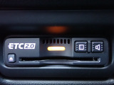 ■【ETC車載器】が装備されています。セットアップをしてお渡しとなり、ETCカードを差し込むだけで高速道路の利用が可能です。