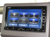ナビゲーションはギャザズメモリーナビ(VXM-204VFi)を装着しております。AM、FM、CD、DVD再生、Bluetooth、音楽録音再生、フルセグTVがご使用いただけます。