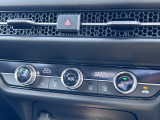 オートエアコンは運転席側と助手席側でそれぞれ自由に温度設定ができます。