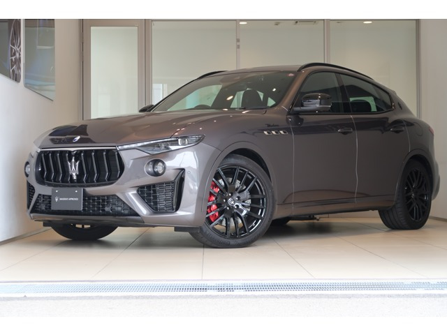 レヴァンテ  モデナ 4WD