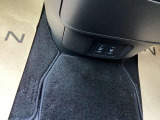 『前席シートヒーター』装備。 「HI/LO」切り替えで快適な温かさに調整できます。