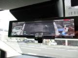 インテリジェントルームミラーは、車両後方のカメラ映像がミラー(液晶画面)に写るので、後席の人や荷物が写りこみません。