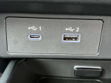 USB電源ソケット(TypeA・TypeC)、電源ソケット(DC12V)が付いています。色々な差し込み口に対応しているのでとても便利です!