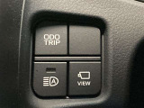 サイドビューモニターは車を寄せるときや、死角にある障害物を確認するときに役立ちます。