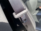 ◆世界初の三点式シートベルトを開発し、他社にも広く公開したVOLVO。タングプレートにはその誇りが刻まれています