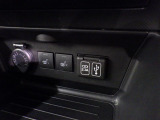 シートヒーターで冬場の朝もポカポカです!USB電源つき♪ 嬉しい装備ですね!