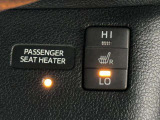 快適装備のシートヒーター付き。 エアコンって前面しか当たらずに背中は冷え冷えなんて事もありますよね。 快適に調整できますよ。
