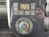 【オートエアコン】室温を設定すると風量や吹出し口、吹出し温度を室温センサーや日射センサー等によりすべて自動でコントロールしてくれます!