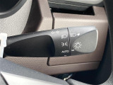 【オートライト(AUTO)】外の明るさをシステムが感知して、自動でヘッドライトが点灯します!ヘッドライトをつけ忘れを防ぐ便利機能です。//