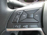 ステアリングに装備されたスイッチで運転中でも楽に音量の操作が可能です♪♪ 慣れると目線をそらさずに行えますので安全です♪♪