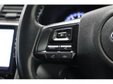 ステアリングにオーディオコントロールスイッチが付いてます!視線と腕の移動が少なくて、安全運転に貢献します。
