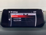 Apple CarPlay、Android Auto、Bluetoothに対応しています。お待ちスマートフォンと連携して音楽を聴いたり、ハンズフリー通話に対応します。