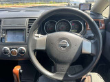 ノーマルなハンドルとなっております!握りやすく長距離運転も快適ですよ〜