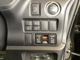 パワースライドドアの開閉はスマートキーのリモコンやドアノブは勿論、運転席側のスイッチ操作でも開閉ができ、安全・簡単です。