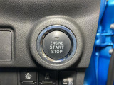 電子カードキーを携帯していれば、ブレーキを踏みながらボタンを押すだけで、エンジンの始動が手軽に、スマートに出来るんです♪