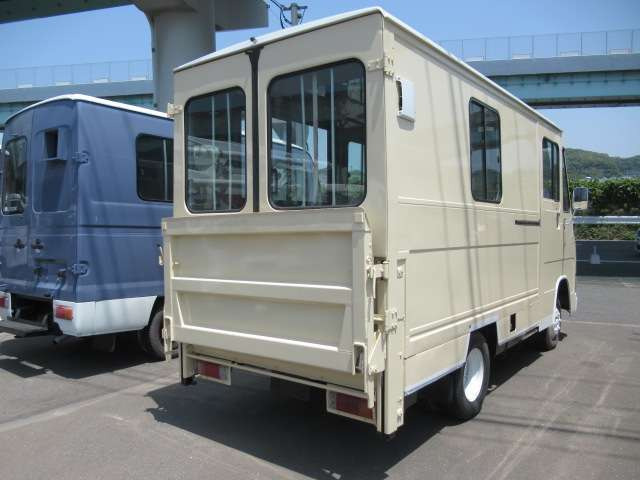 中古車 トヨタ クイックデリバリー キッチンカー仕様 ETC バックカメラ の中古車詳細 (110,000km, ベージュ, 福岡県, 258万円)  | 中古車情報・中古車検索なら【車選びドットコム（車選び.com）】