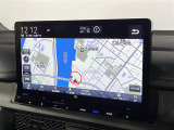 【Honda純正ナビゲーション(Honda CONNECT対応)】通信により地図が自動で更新され、車内Wi-Fiでスマホやタブレット、ゲーム機なども楽しめます。