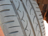 タイヤ残り溝はあ4〜5部山程ございます。製造は2019年製造です!