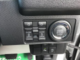 ボタンスタート式☆電子カードキーを携帯していれば、ブレーキを踏みながらボタンを押すだけでエンジンの始動がスマートに行えます。 スライドドアの開閉は、こちらからでもできます♪