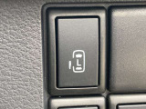 ◆◆◆左側オートスライドドアです。インテリジェントキーやパネル内スイッチでの操作、ドアハンドルの操作で簡単にドアの開閉ができます。