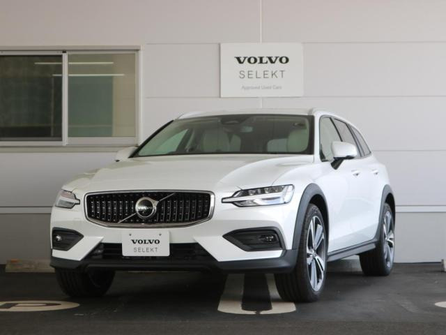 V60クロスカントリー アルティメット B5 AWD 4WD 