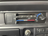 【エアコン】車内温度を感知して自動で温度調整をしてくれるのでいつでも快適な車内空間を創り上げます!