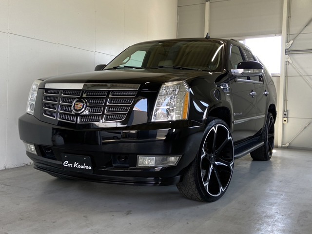 エスカレード  AWD 4WD