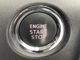 【 スマートキー・プッシュスタート 】鍵を挿さずにポケットに入れたまま鍵の開閉、エンジンの始動まで行えます。