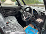 デリカミニ T プレミアム 4WD 
