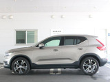 XC40 B4 AWD インスクリプション 4WD 