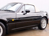 タイミングベルト 81,032km時交換済み/トランクスポイラー/Aftermarketスピーカー/スピンターンノブ/赤レザーシート/AftermarketLEDマーカー/ガラス幌/コムテックドラレコ/TOMEIシフトノブ/タワーバー