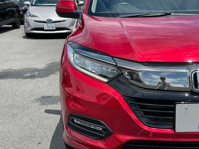 HONDAヴェゼルRU3ヘッドライト左