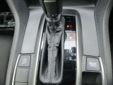 この度は当社車両をご覧頂き有難うございます。気になる箇所等ありましたらメール・お電話でお気軽にお問い合わせ下さい。気になる箇所の詳細画像などをお送りし可能な限り対応させて頂きます。