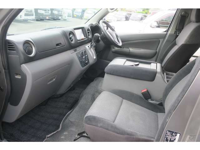 日産 NV350キャラバン 2.0 プレミアムGX ロング 車中泊・ナビ地