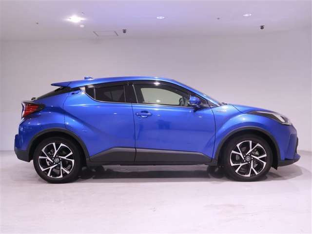 中古車 トヨタ C-HR ハイブリッド 1.8 G の中古車詳細 (22,000km