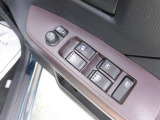 気になる車はタッチの差で売れる事が多々ありますのでお電話ください。その後ご契約頂き必要な書類のやりとりは郵送で可能です。