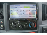社外ナビ!CD&AMFMラジオ付き!もちろんエアコン付きで快適な運転を!