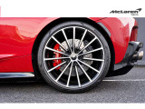 15-Spoke Forged Alloy Wheels/Wheel Finish-Gloss Black Diamond Cut/Carbon Ceramic Brakes/Special Color Brake Calipers