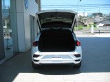 T-ROC TDI R-LINE フルオプション!入荷しました!