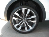 T-ROC TDI R-LINE フルオプション!入荷しました!