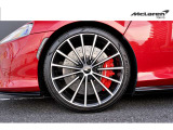 15-Spoke Forged Alloy Wheels/Wheel Finish-Gloss Black Diamond Cut/Carbon Ceramic Brakes/Special Color Brake Calipers