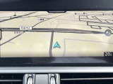 地デジチューナー内臓型、多機能タッチパネルメモリーナビゲーションを装備しています。