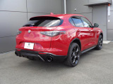 ステルヴィオ 2.0 ターボ Q4 ヴェローチェ 4WD 