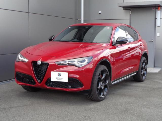 ステルヴィオ 2.0 ターボ Q4 ヴェローチェ 4WD 