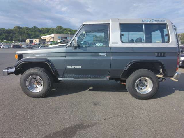 トヨタ ランドクルーザー70 3.4 LX FRPトップ ディーゼル 4WD 5MT 